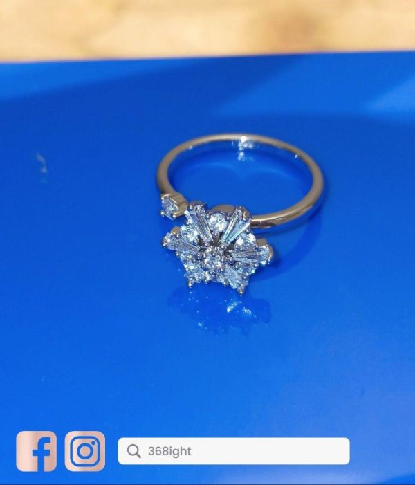 冰雪奇緣 Elsa 創意雪花閃鑽戒指Ring - Image 3